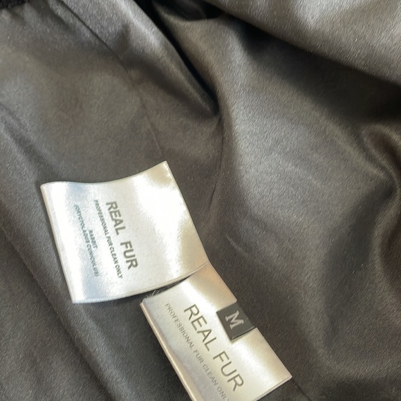 Trilogy Black Long Fur Vest Collar
Size M - Picture 8 of 10